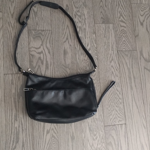 Beautiful vintage genuine leather bag 🌼🌸🍀 - Picture 3 of 8